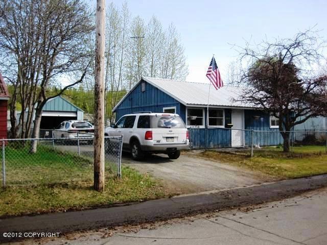 1513 Elmendorf Dr, in Nunaka Valley