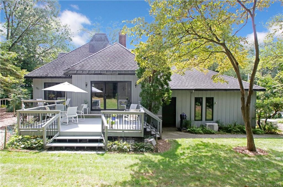 1290 Stillson Rd, Fairfield, CT 06824 - photo 1