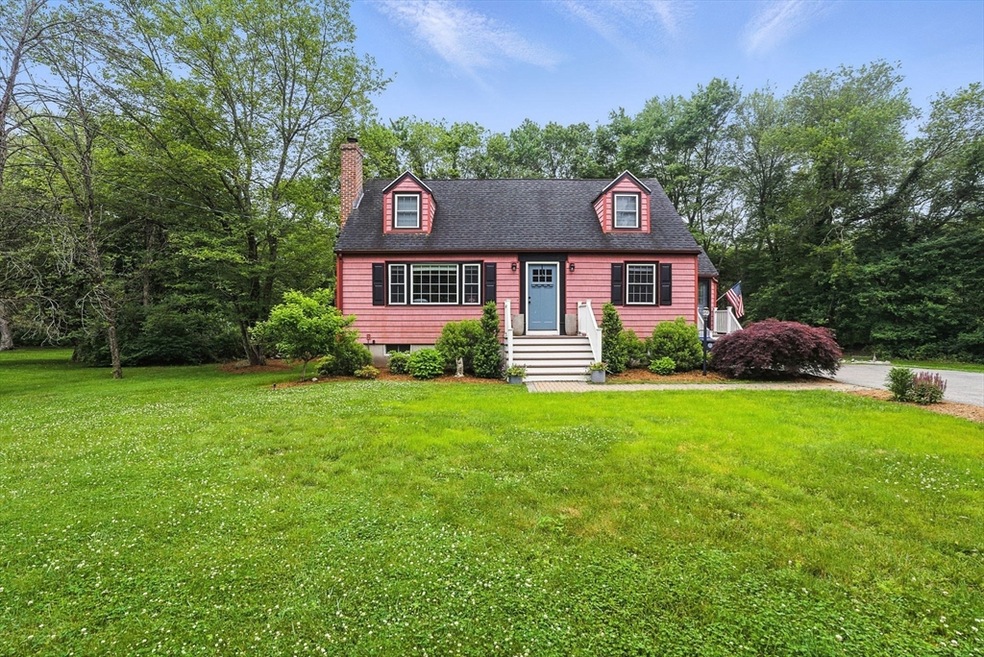 13 Appletree Ln, Bedford, MA 01730 - photo 1