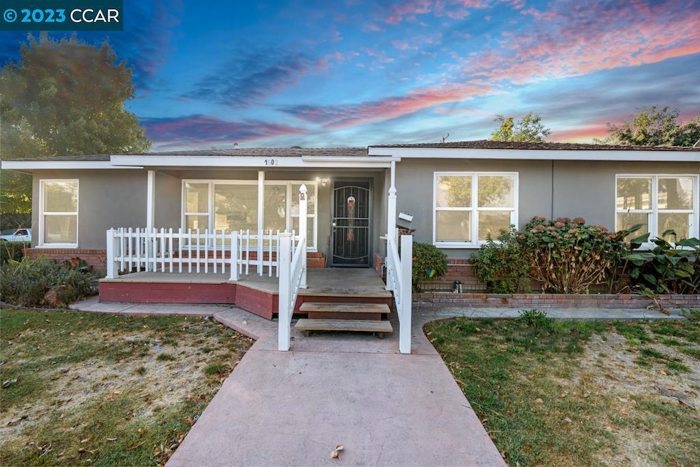 Sold $365,000 • Co-Listing Agent