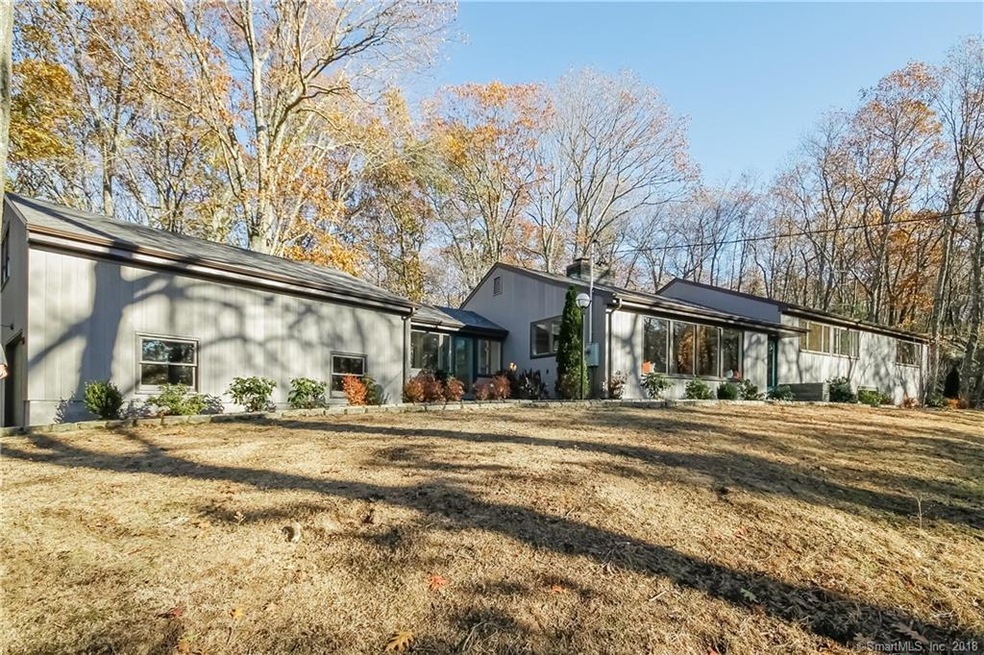 10 Rowledge Pond Rd, Sandy Hook, CT 06482 - photo 1