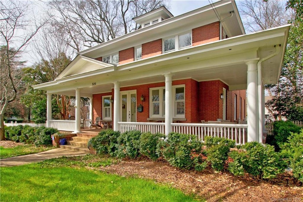 526 W End Ave, Statesville, NC 28677 - photo 1