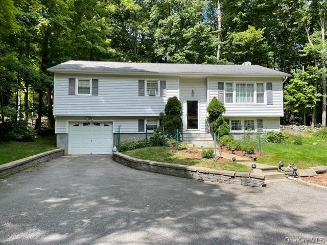 530 Pudding St, Carmel, NY 10512 - photo 1