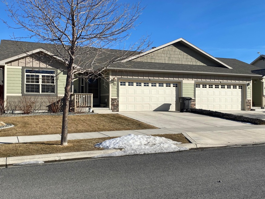 front - 1 garage only
