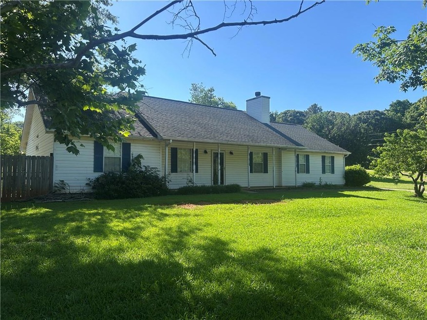 75 Plantation Ln, Locust Grove, GA 30248 - photo 1