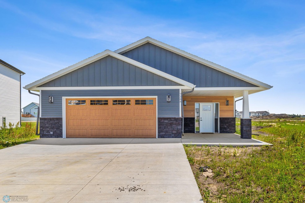 7388 Madelyn Ln S, Fargo, ND 58104 - photo 1