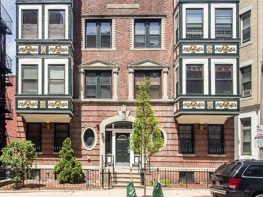 75 Burbank St unit 201, Boston, MA 02115 - photo 1