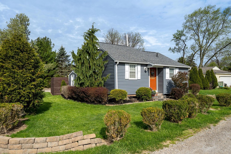 6174 Hutchinson St_MLS_2