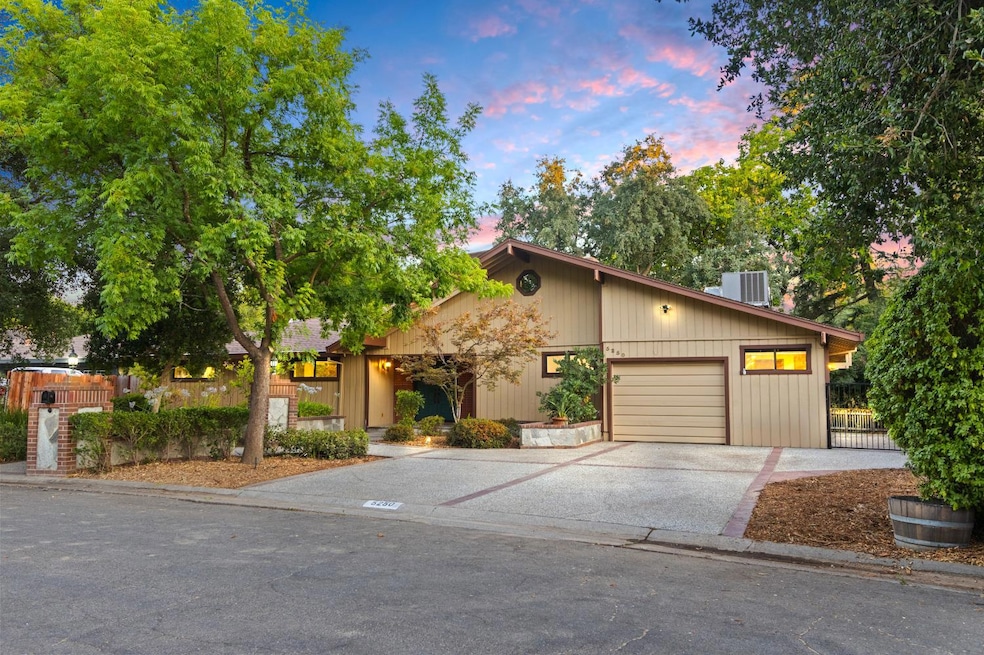 Sold $998,000 • Co-Listing Agent