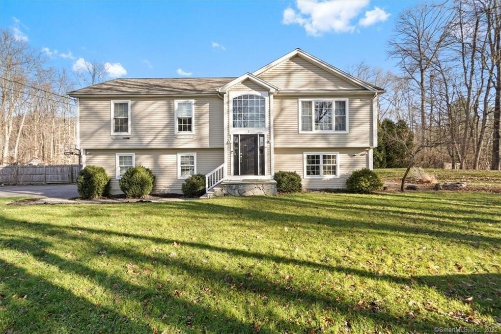 2 Ithaca Rd, New Fairfield, CT 06812 - photo 1