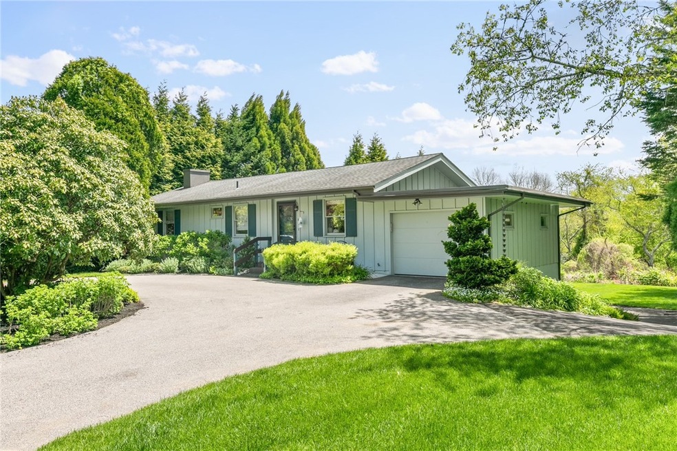 38 Sea View Ave, Wakefield, RI 02879 - photo 1