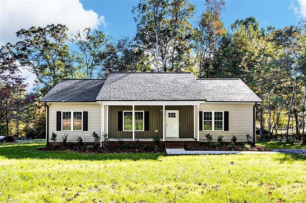 2305 Mack Rd, Asheboro, NC 27205 - photo 1