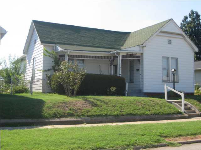 1127 S Gibson St, Princeton, IN 47670 - photo 1