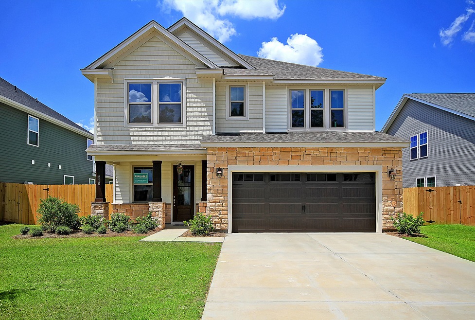 Delmar II CF2B Exterior