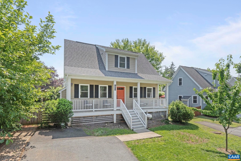 1012 Locust Ln, Charlottesville, VA 22901 - photo 1