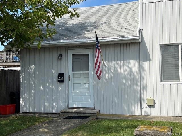 74 Radcliffe Rd unit Left, Island Park, NY 11558 - photo 1