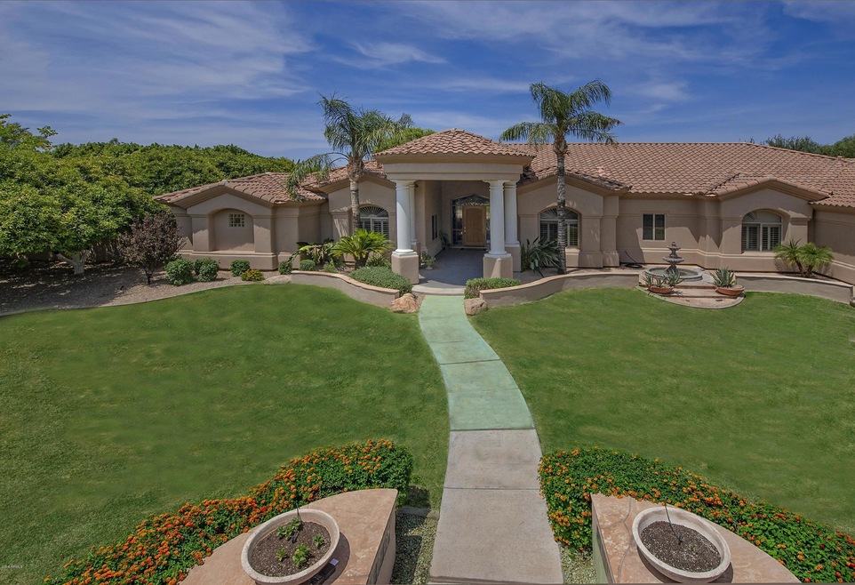 Gorgeous Curb Appeal