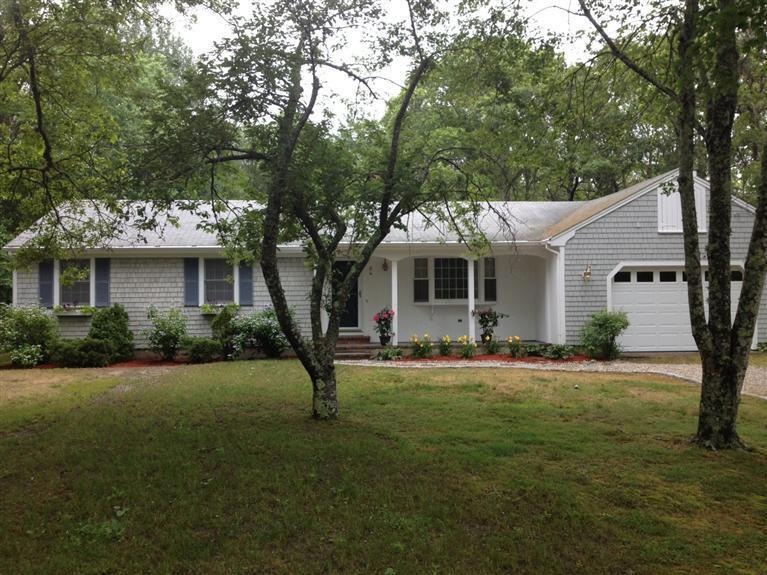 84 N Bournes Pond Rd, East Falmouth, MA 2536 - photo 1