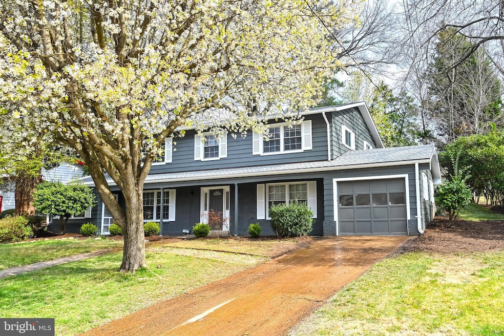 5026 King Richard Dr, Annandale, VA 22003 - photo 1