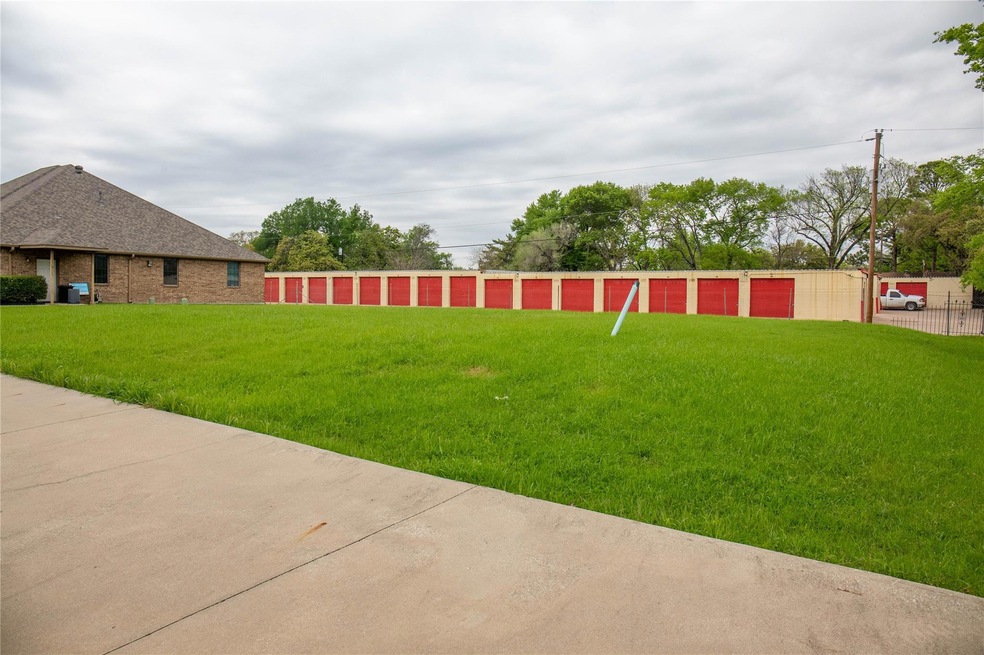 1314 Norwood Dr, Bedford, TX 76022 - photo 1