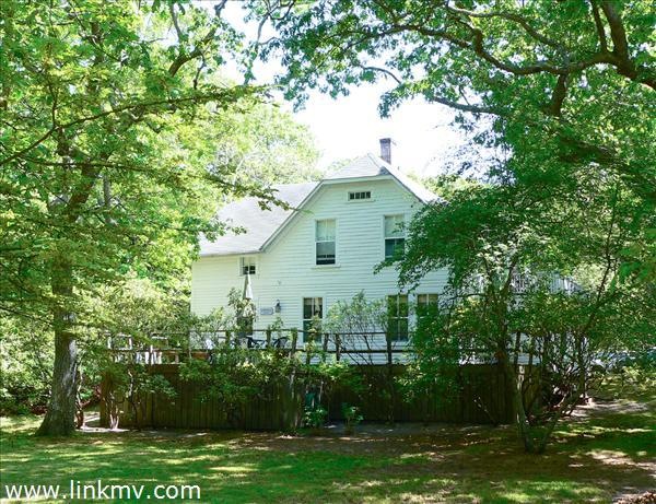 1140 Main St, Vineyard Haven, MA 02568 - photo 1