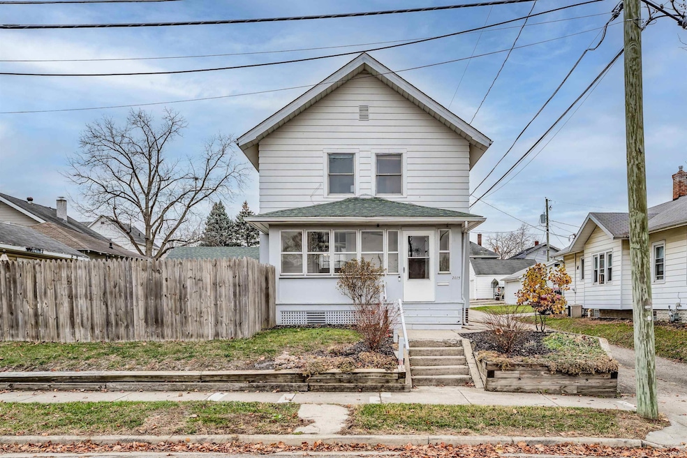 2015 Hensch St, Fort Wayne, IN 46808 - photo 1
