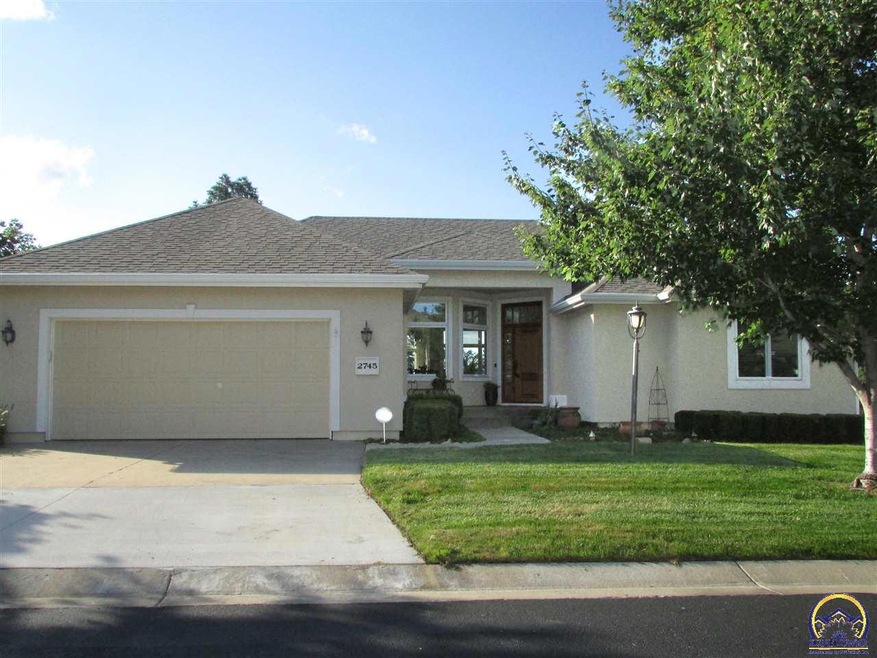 2745 SW Blue Stem Dr, Topeka, KS 66614 - photo 1