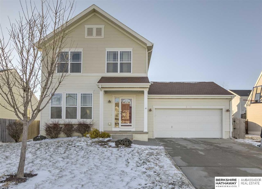 2416 S River Rock Dr, Papillion, NE 68046 - photo 1