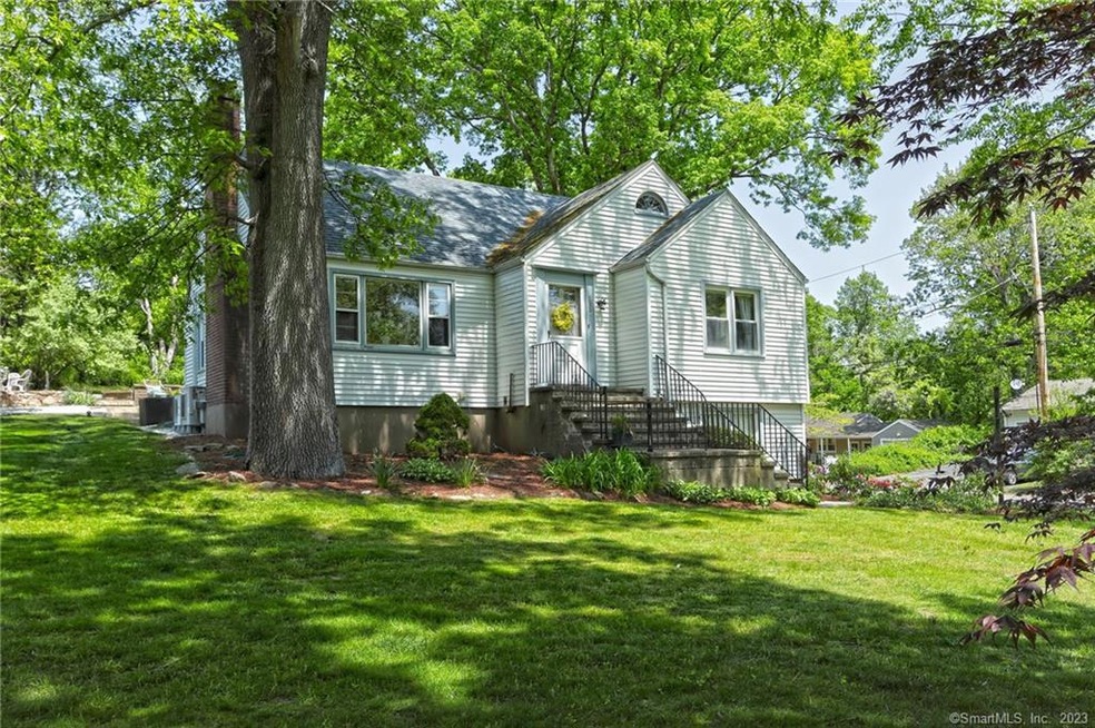 157 Short Beach Rd, East Haven, CT 06512 - photo 1