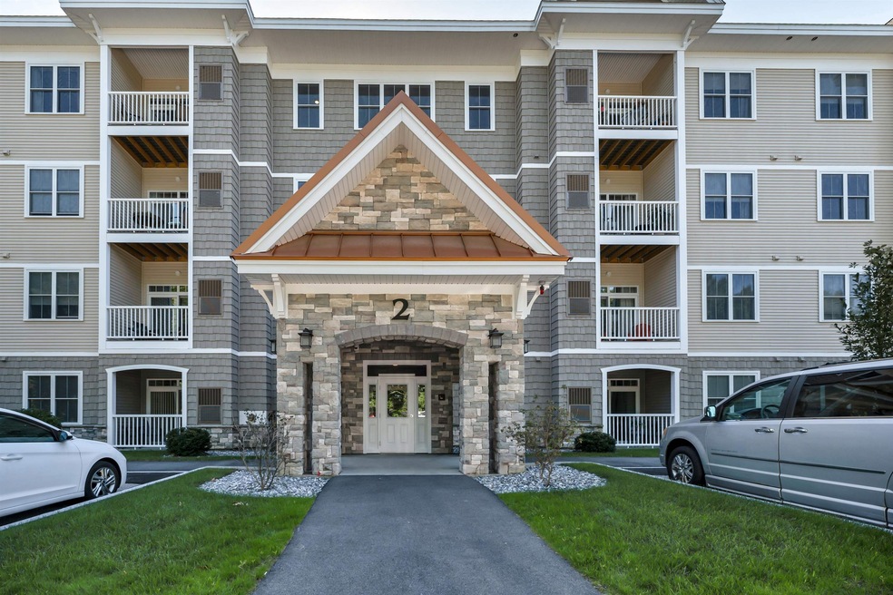 2 Henry David Dr unit 210, Nashua, NH 03062 - photo 1