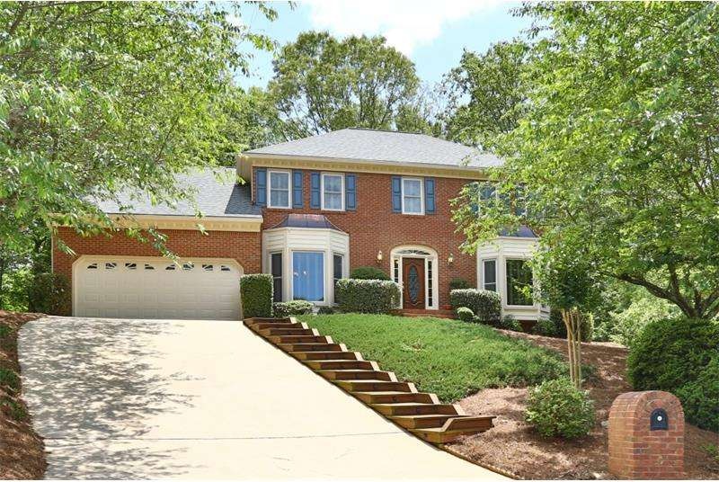 Beautiful 3.5 Sided Brick Traditional in Popular S