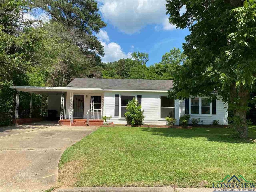 427 Glover Dr, Longview, TX 75601 - photo 1