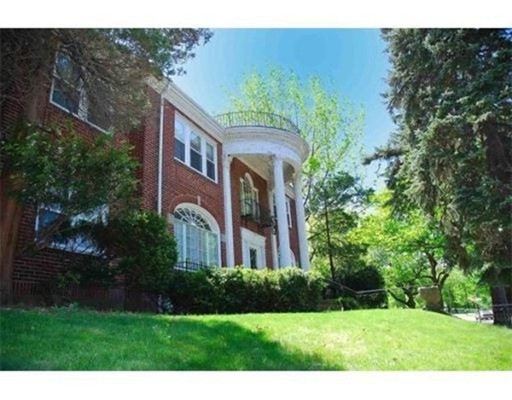 332 Jamaicaway unit 203, Jamaica Plain, MA 02130 - photo 1