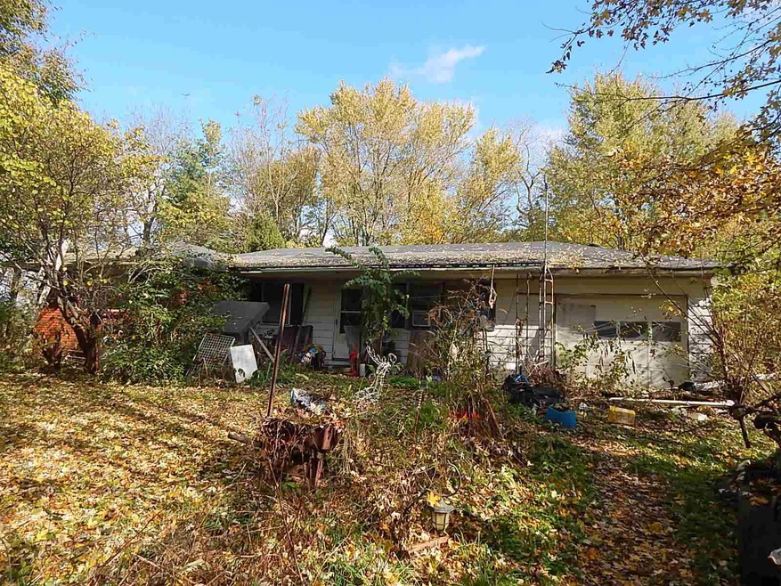 8139 S 200 W, Poneto, IN 46781 - photo 1