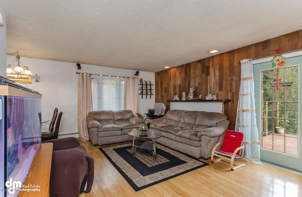 2902 Doris St, Anchorage, AK 99517 - photo 1