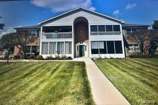 8247 Grays Dr unit A6, Grosse Ile, MI 48138 - photo 1