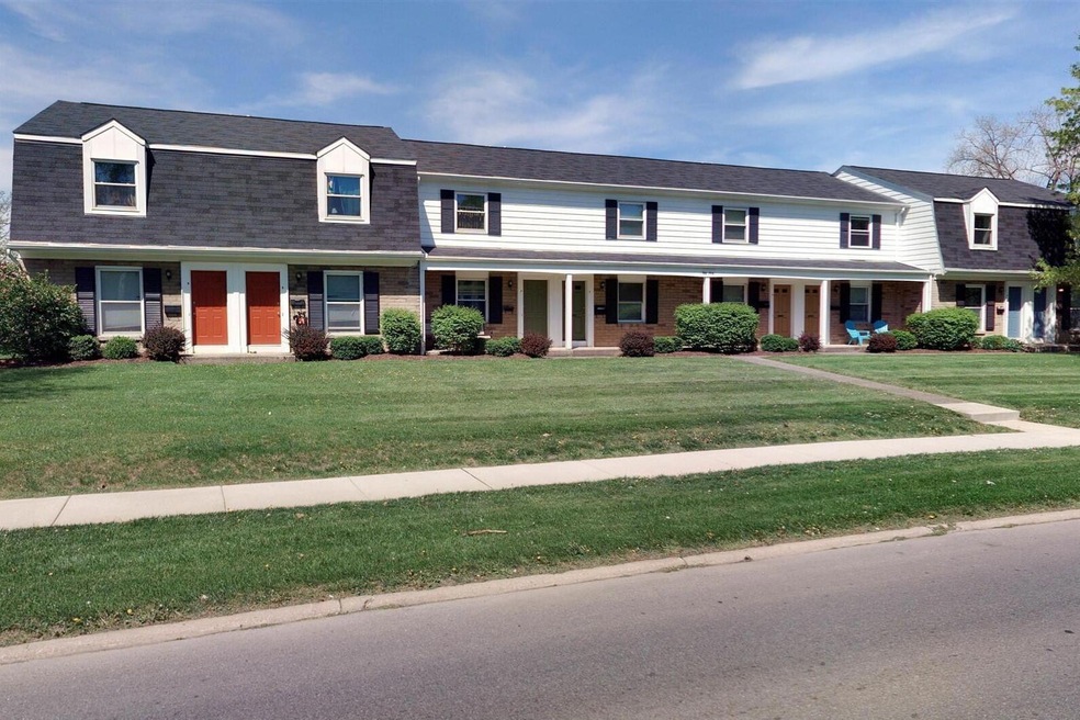 5060 Godown Rd unit E, Columbus, OH 43220 - photo 1