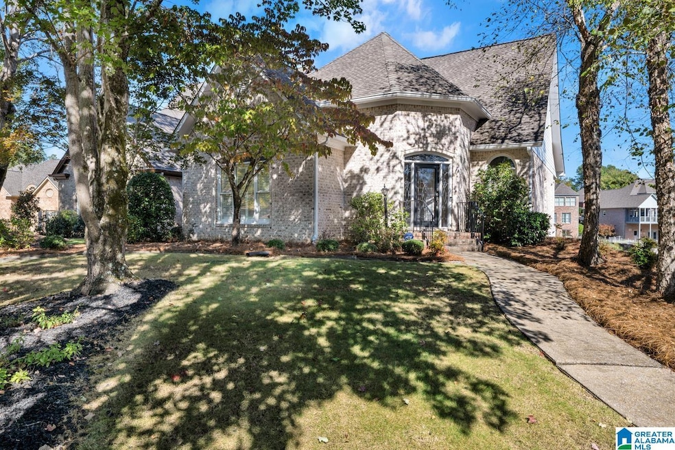 944 Lake Cir, Birmingham, AL 35244 - photo 1