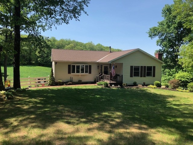 74 Crestwood Estate, Vernon, VT 05354 - photo 1