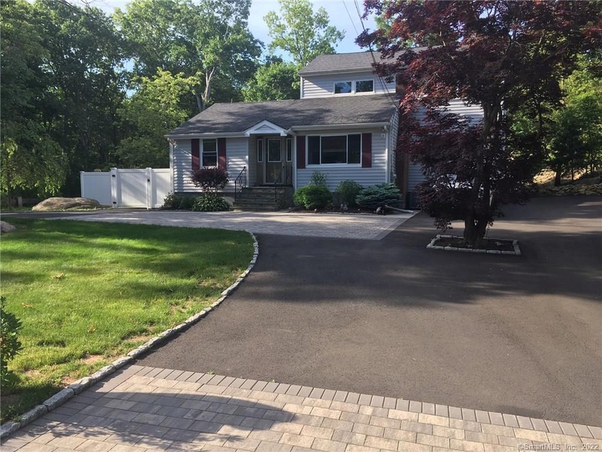 156 Short Beach Rd, East Haven, CT 06512 - photo 1