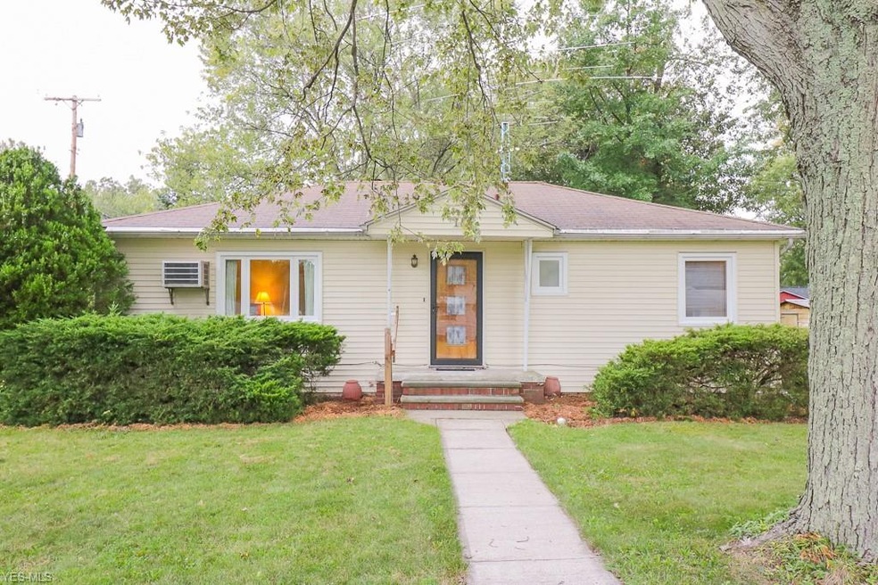 786 Sunset Ave, Sheffield Lake, OH 44054 - photo 1