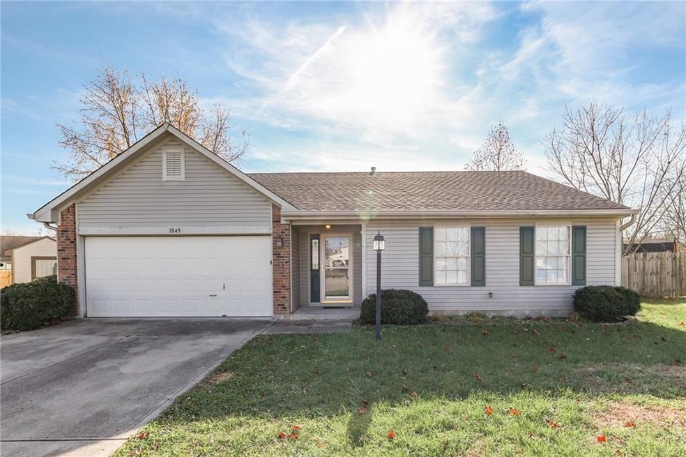 1049 Sunflower Ct, Franklin, IN 46131 - photo 1