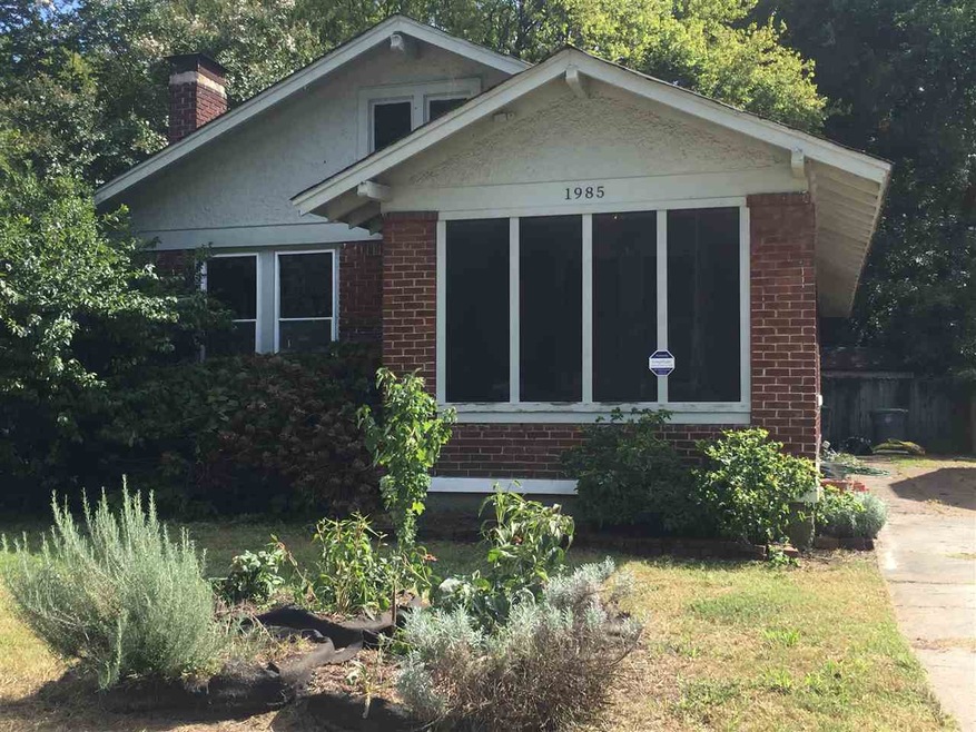 Charming Cooper Young bungalow with approximately 
