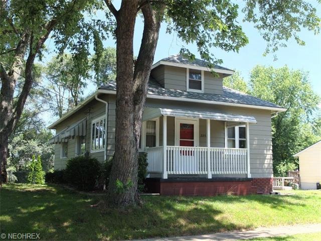 Lots of character in this updated 3 bedroom, 2 full bath home with finished walkout lower level in Hartville!