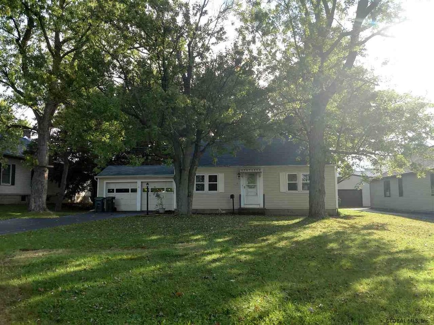 9 Phillips Rd, Rensselaer, NY 12144 - photo 1