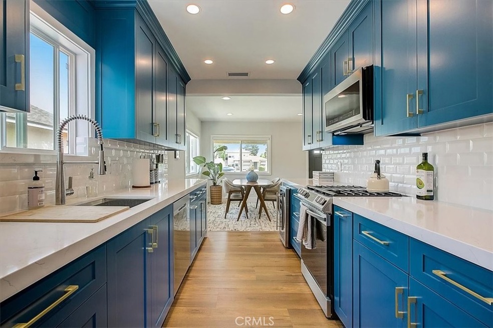 4601 Lakewood Blvd, Lakewood, CA 90712 - photo 1