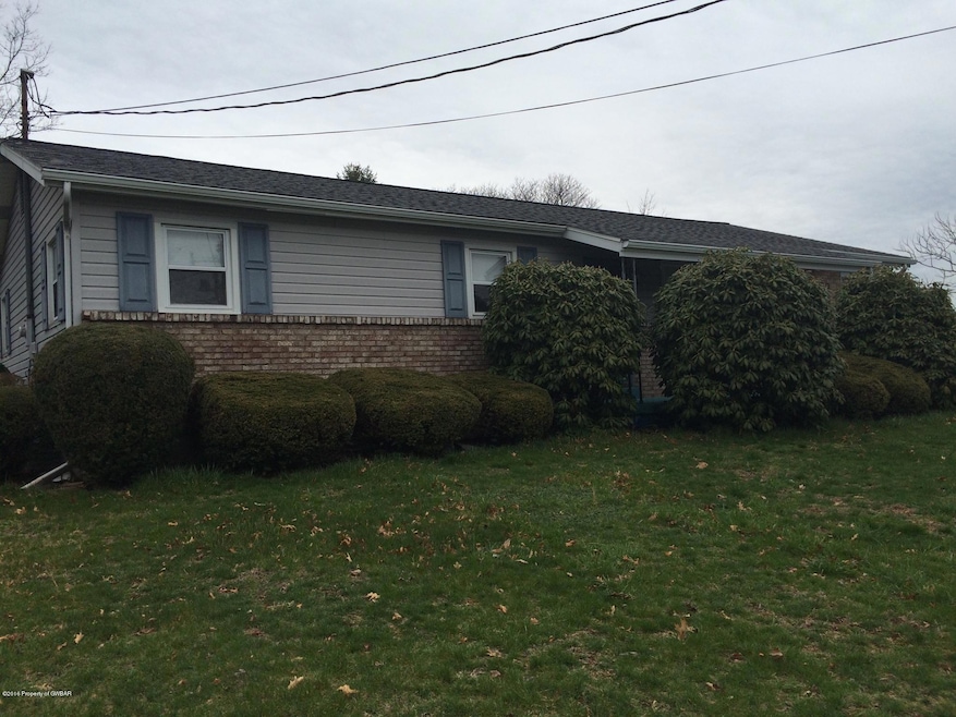 579 W Butler Dr, Drums, PA 18222 - photo 1