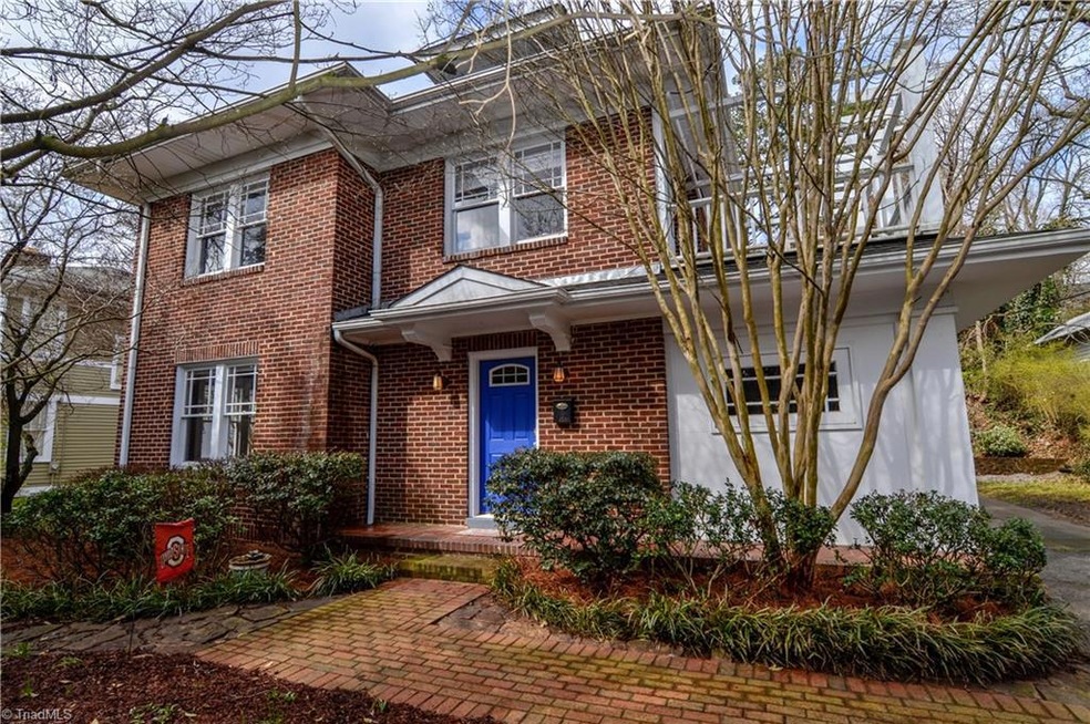 154 N Hawthorne Rd, Winston Salem, NC 27104 - photo 1