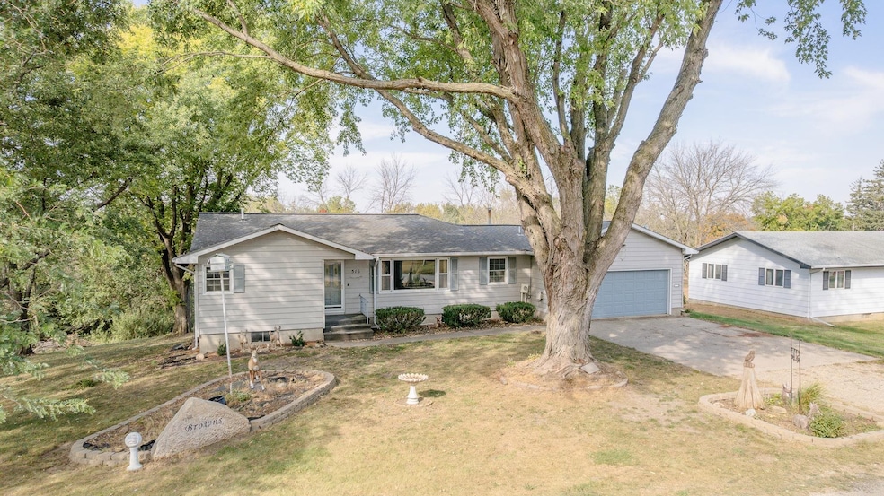 516 8th St, Sioux Rapids, IA 50585 - photo 1