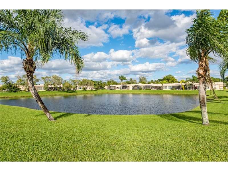 18900 Haywood Terrace unit 1, Boca Raton, FL 33496 - photo 1